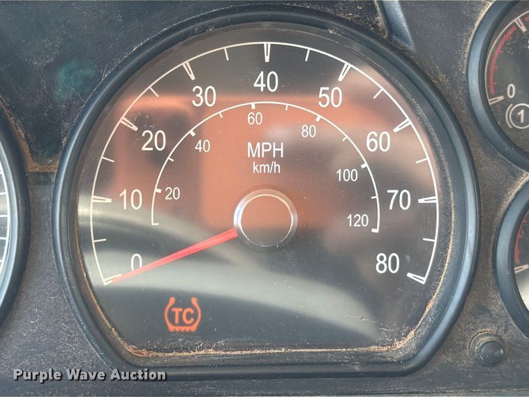 image for item EW8844 2020 Peterbilt 567 semi truck