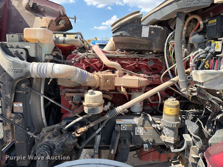 image for item EW8844 2020 Peterbilt 567 semi truck