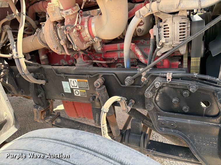 image for item EW8844 2020 Peterbilt 567 semi truck