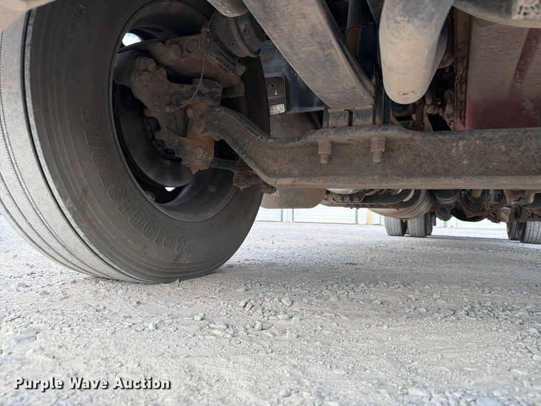 image for item EW8844 2020 Peterbilt 567 semi truck