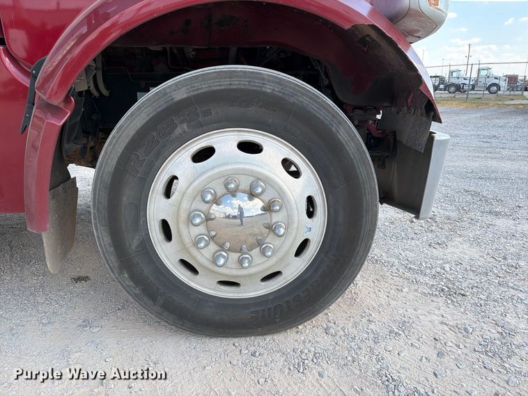 image for item EW8844 2020 Peterbilt 567 semi truck