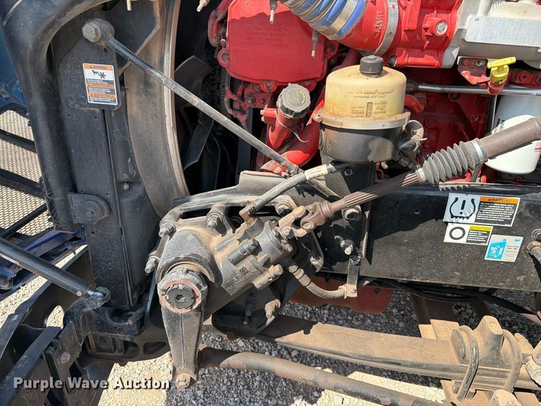 image for item EW8845 2016 Peterbilt 579 semi truck