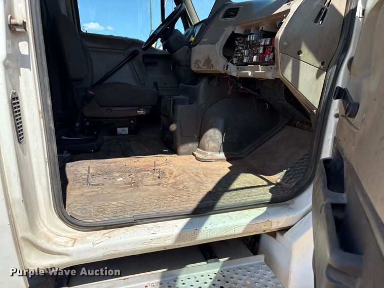 image for item EX0045 2007 Sterling Acterra truck cab and chassis