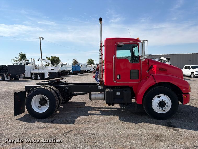 image for item FB5095 2004 Kenworth T300 semi truck