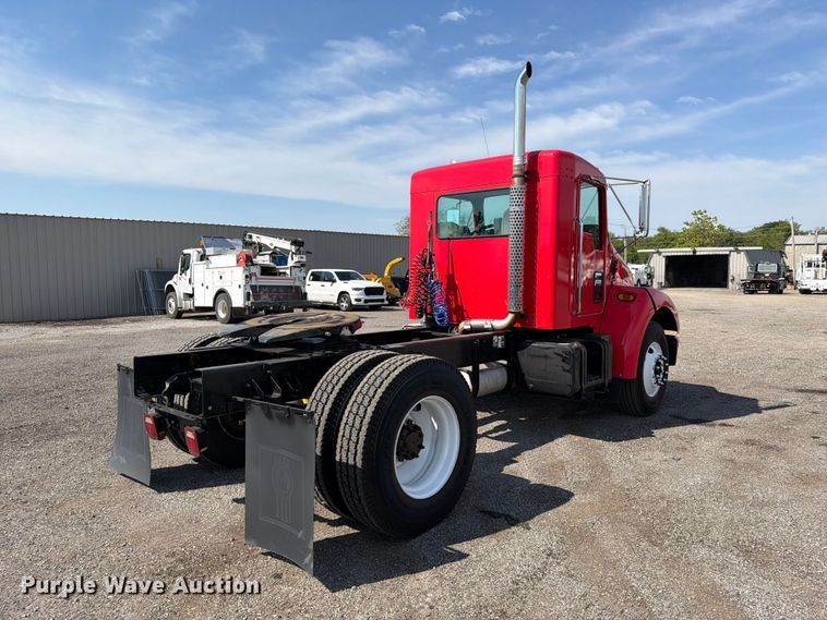 image for item FB5095 2004 Kenworth T300 semi truck