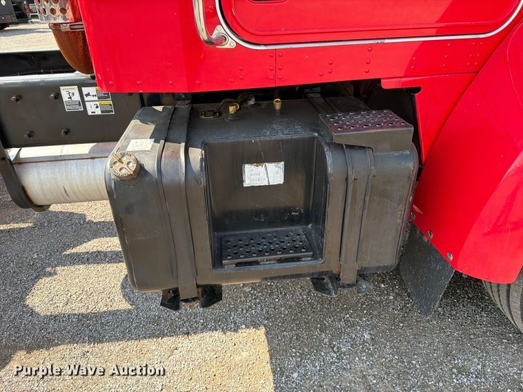 image for item FB5095 2004 Kenworth T300 semi truck