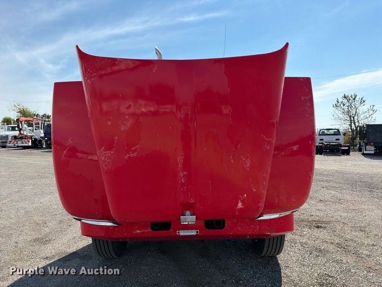 image for item FB5095 2004 Kenworth T300 semi truck