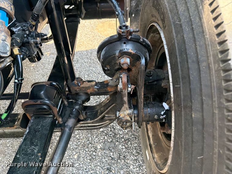 image for item FB5095 2004 Kenworth T300 semi truck