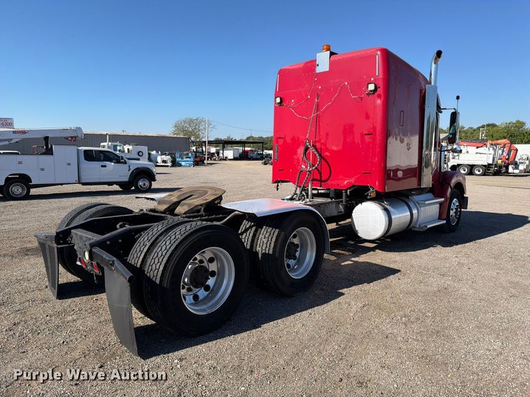 image for item FB5128 2011 Freightliner Coronado SD semi truck