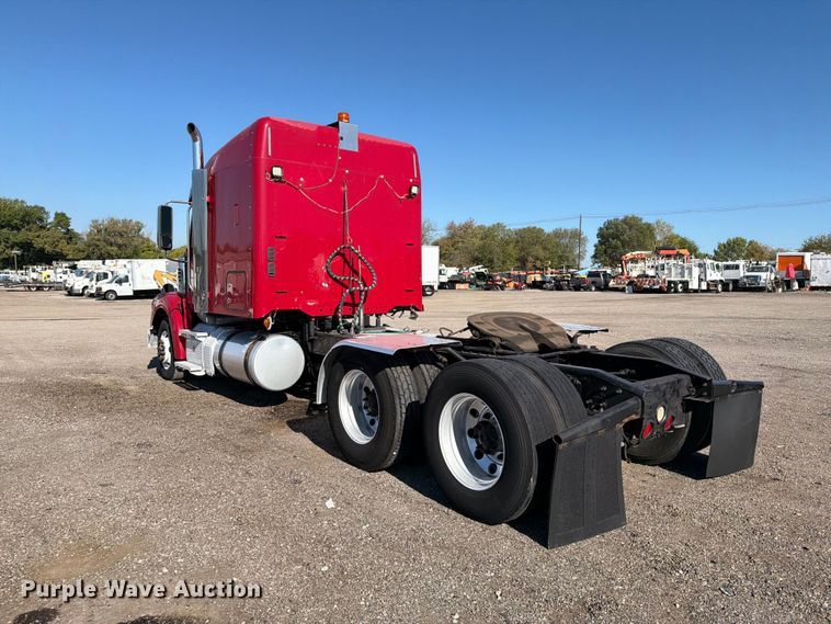 image for item FB5128 2011 Freightliner Coronado SD semi truck