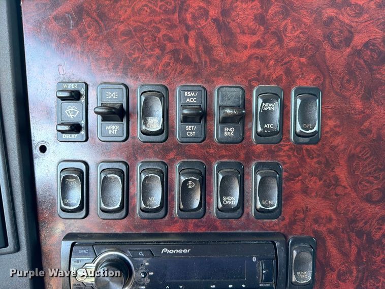 image for item FB5128 2011 Freightliner Coronado SD semi truck