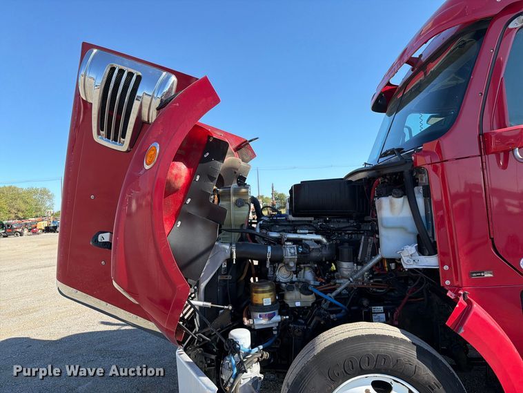 image for item FB5128 2011 Freightliner Coronado SD semi truck