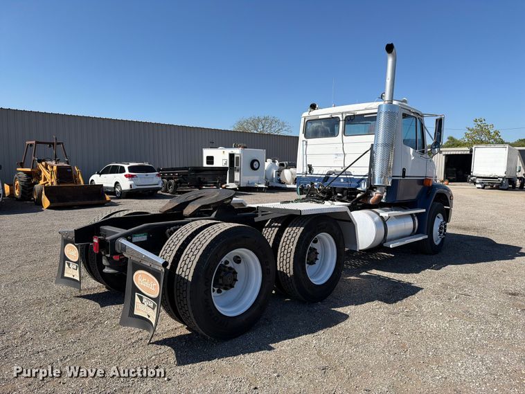 image for item FB5130 1998 Freightliner FL112 semi truck