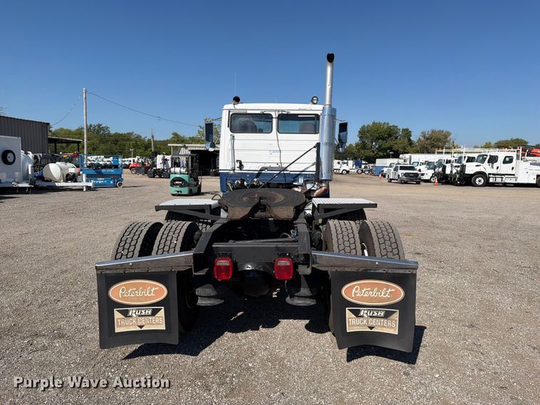 image for item FB5130 1998 Freightliner FL112 semi truck