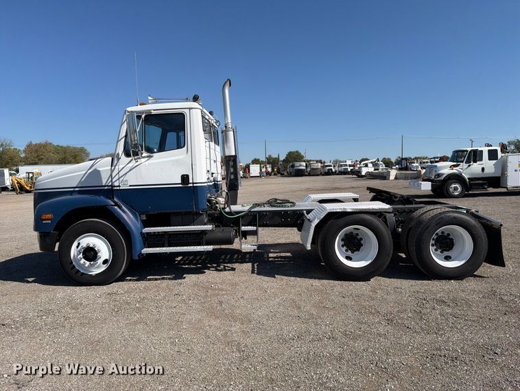 image for item FB5130 1998 Freightliner FL112 semi truck