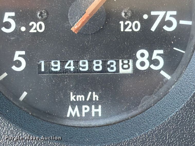 image for item FB5130 1998 Freightliner FL112 semi truck