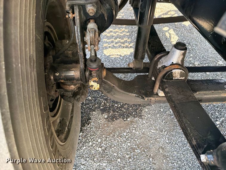 image for item FB5130 1998 Freightliner FL112 semi truck