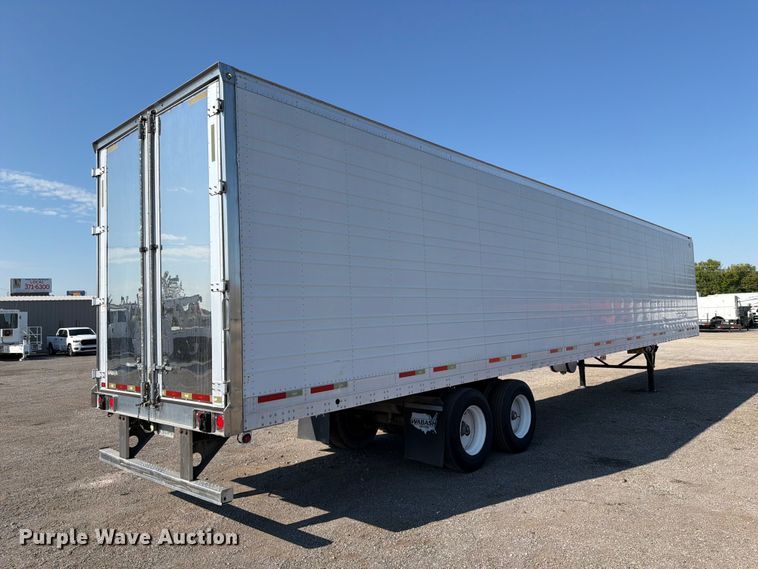 image for item FB5134 2008 Wabash refrigerated van trailer