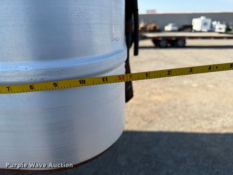 image for item FB5134 2008 Wabash refrigerated van trailer