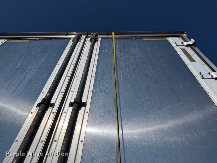 image for item FB5134 2008 Wabash refrigerated van trailer
