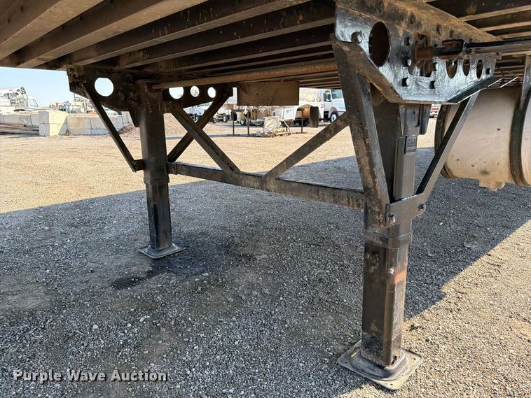 image for item FB5134 2008 Wabash refrigerated van trailer