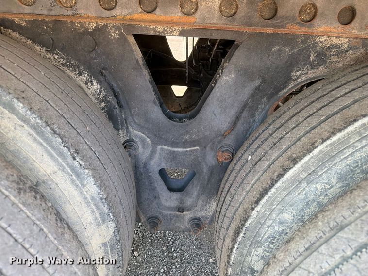 image for item FB5134 2008 Wabash refrigerated van trailer