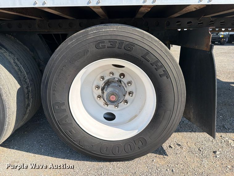 image for item FB5134 2008 Wabash refrigerated van trailer