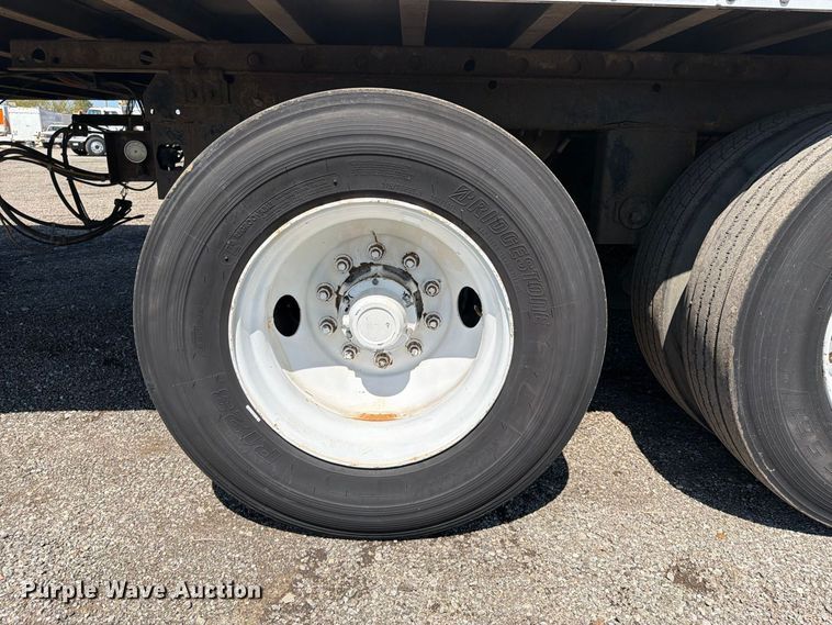 image for item FB5153 2005 Great Dane 7411SSL 101A dry van trailer