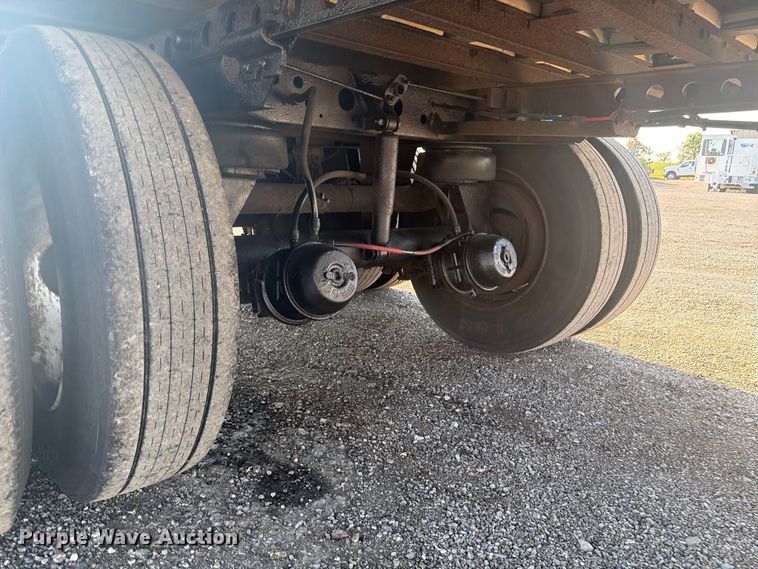 image for item FB5178 2001 Wabash dry van trailer