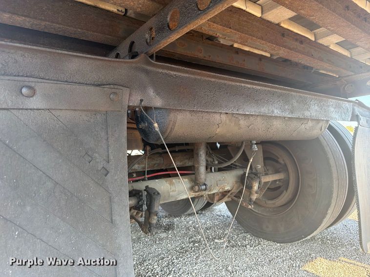 image for item FB5178 2001 Wabash dry van trailer