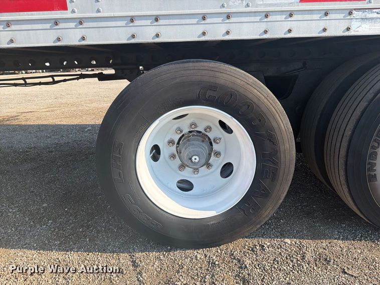 image for item FB5178 2001 Wabash dry van trailer