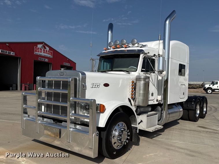 image for item FB6944 2003 Peterbilt 379 semi truck