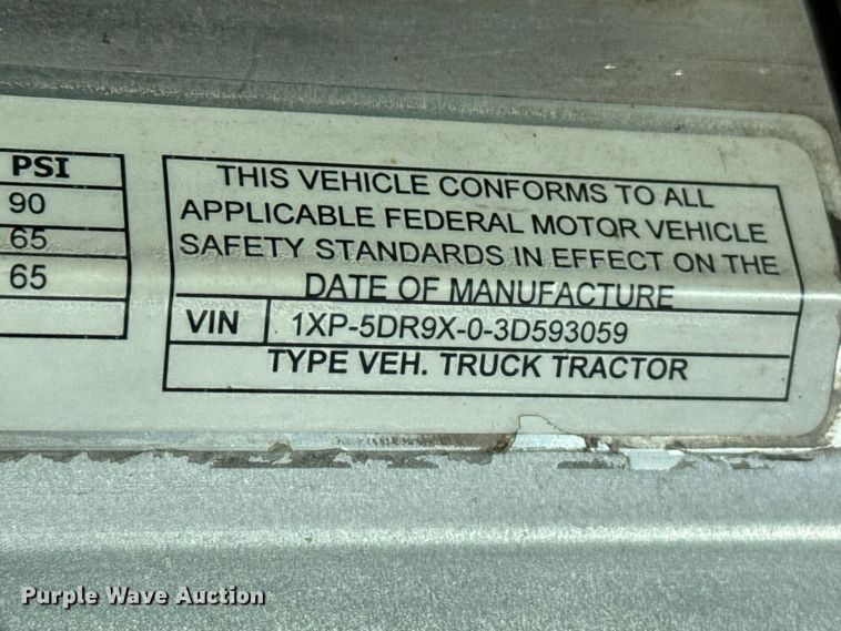 image for item FB6944 2003 Peterbilt 379 semi truck
