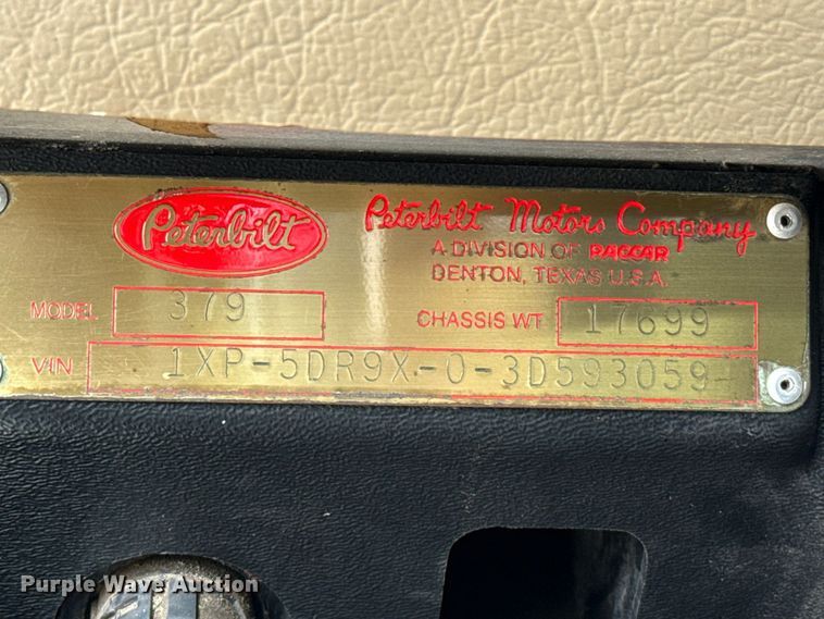 image for item FB6944 2003 Peterbilt 379 semi truck