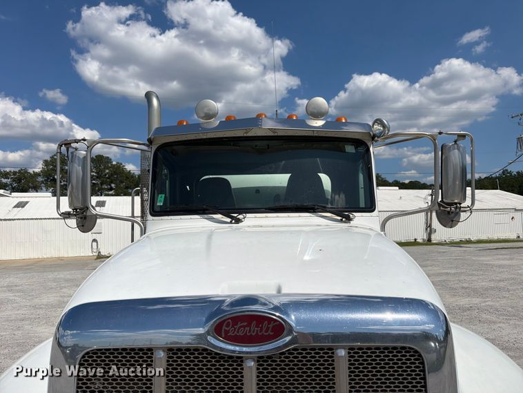 image for item FB8313 2016 Peterbilt 348 fuel truck