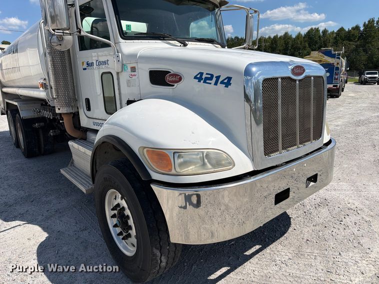 image for item FB8313 2016 Peterbilt 348 fuel truck