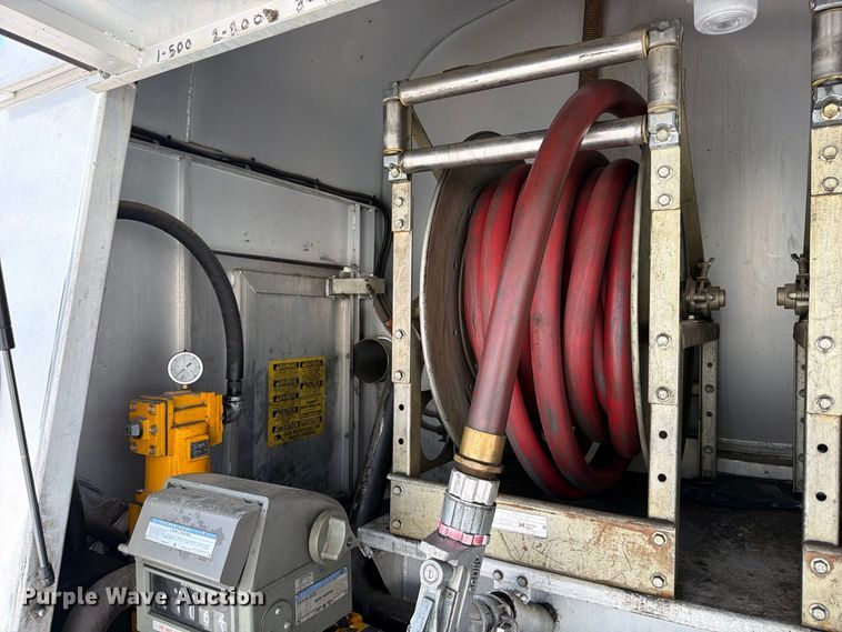 image for item FB8313 2016 Peterbilt 348 fuel truck