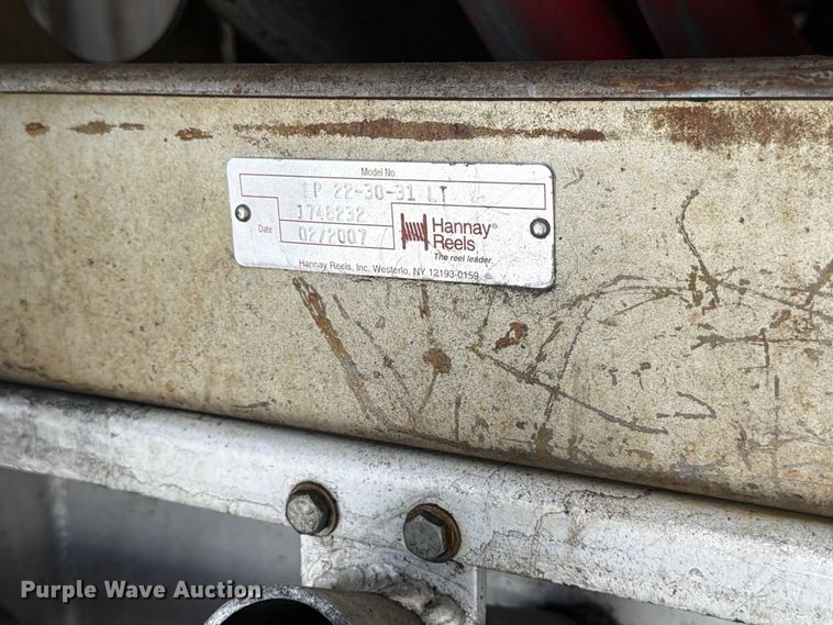 image for item FB8313 2016 Peterbilt 348 fuel truck