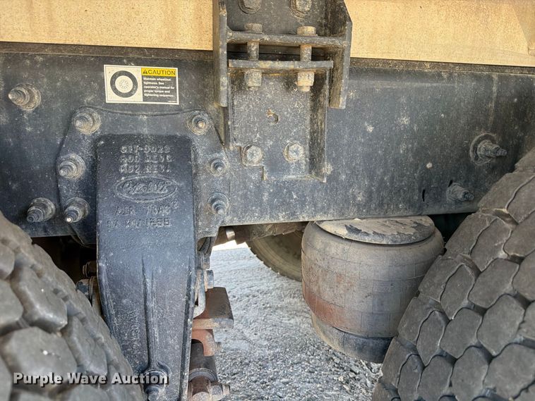 image for item FB8313 2016 Peterbilt 348 fuel truck