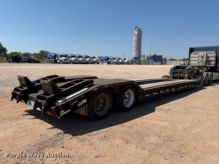 image for item FC4248 2004 Eagle Beaver 35GSLXBR lowboy equipment trailer