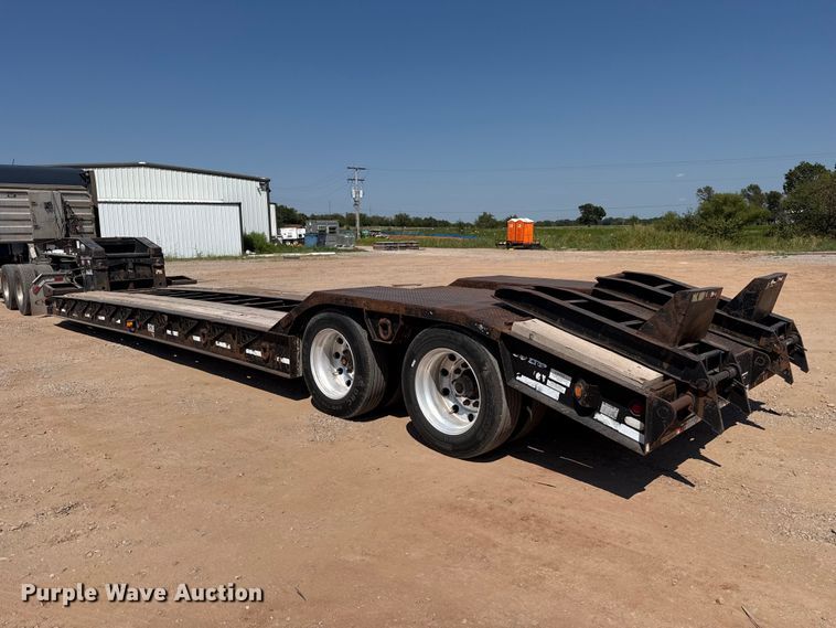 image for item FC4248 2004 Eagle Beaver 35GSLXBR lowboy equipment trailer