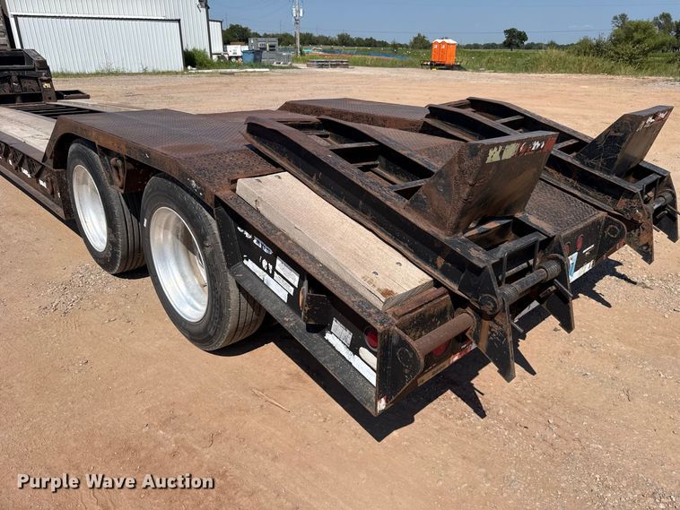 image for item FC4248 2004 Eagle Beaver 35GSLXBR lowboy equipment trailer