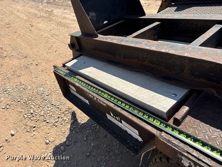 image for item FC4248 2004 Eagle Beaver 35GSLXBR lowboy equipment trailer