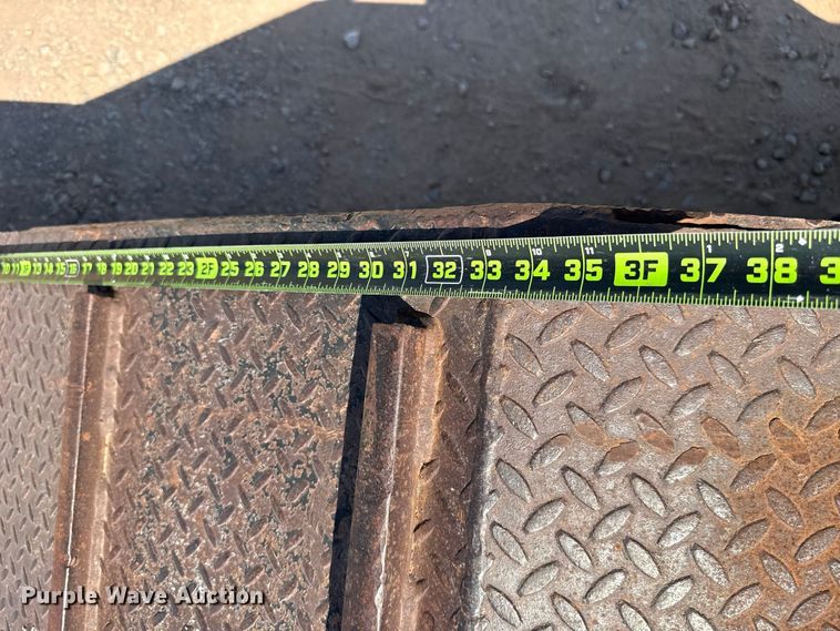 image for item FC4248 2004 Eagle Beaver 35GSLXBR lowboy equipment trailer