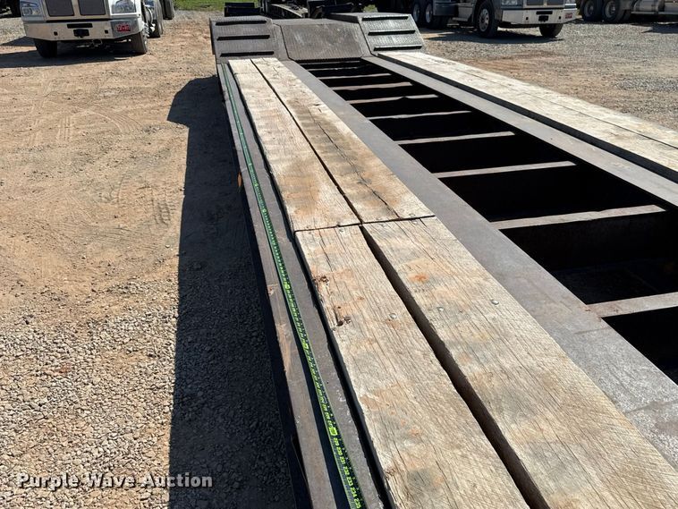 image for item FC4248 2004 Eagle Beaver 35GSLXBR lowboy equipment trailer
