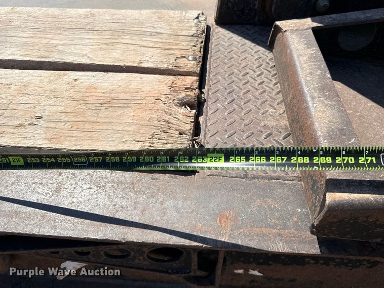 image for item FC4248 2004 Eagle Beaver 35GSLXBR lowboy equipment trailer