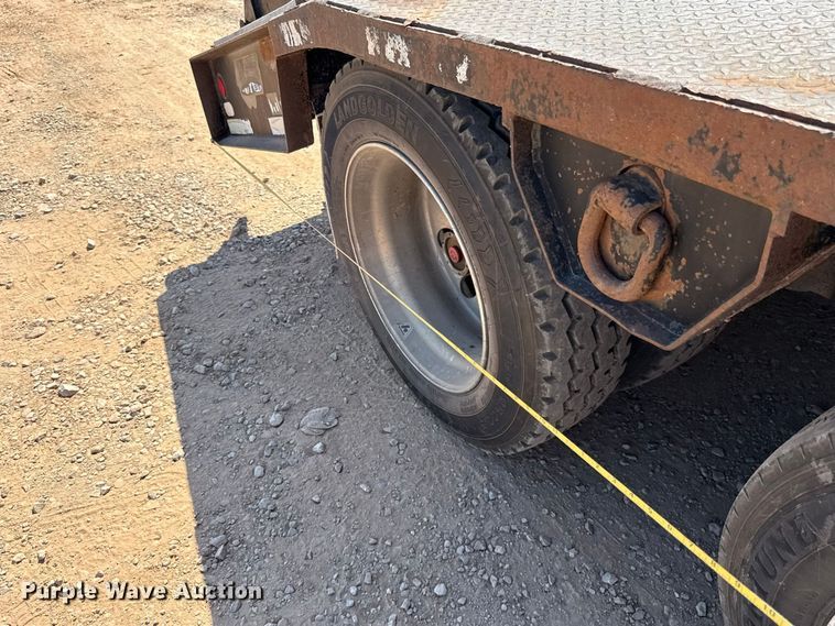 image for item FC4248 2004 Eagle Beaver 35GSLXBR lowboy equipment trailer