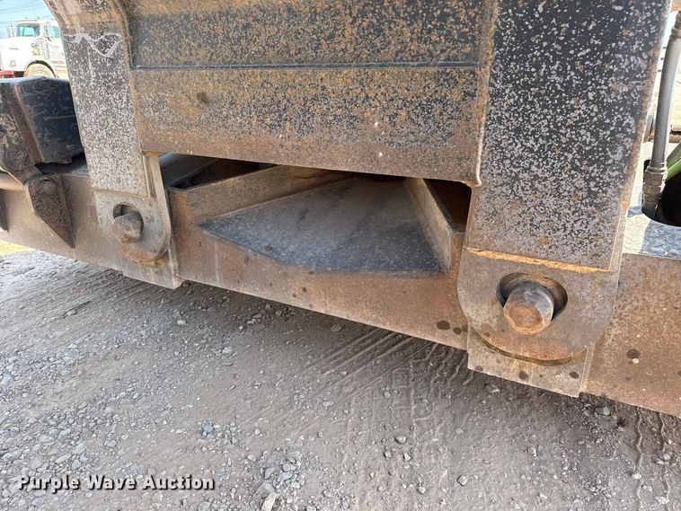 image for item FC4248 2004 Eagle Beaver 35GSLXBR lowboy equipment trailer