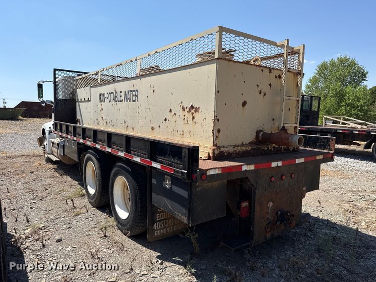 image for item FC4289 2006 International L9200i 6X4 flatbed truck