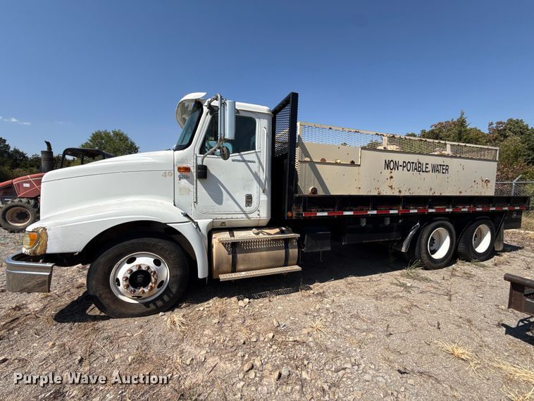 image for item FC4289 2006 International L9200i 6X4 flatbed truck